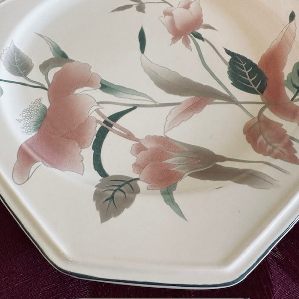 Mikasa Continental Silk Flowers F3003, Dinner Plate, Octagonal, Pink Flowers VTG - Picture 8 of 10